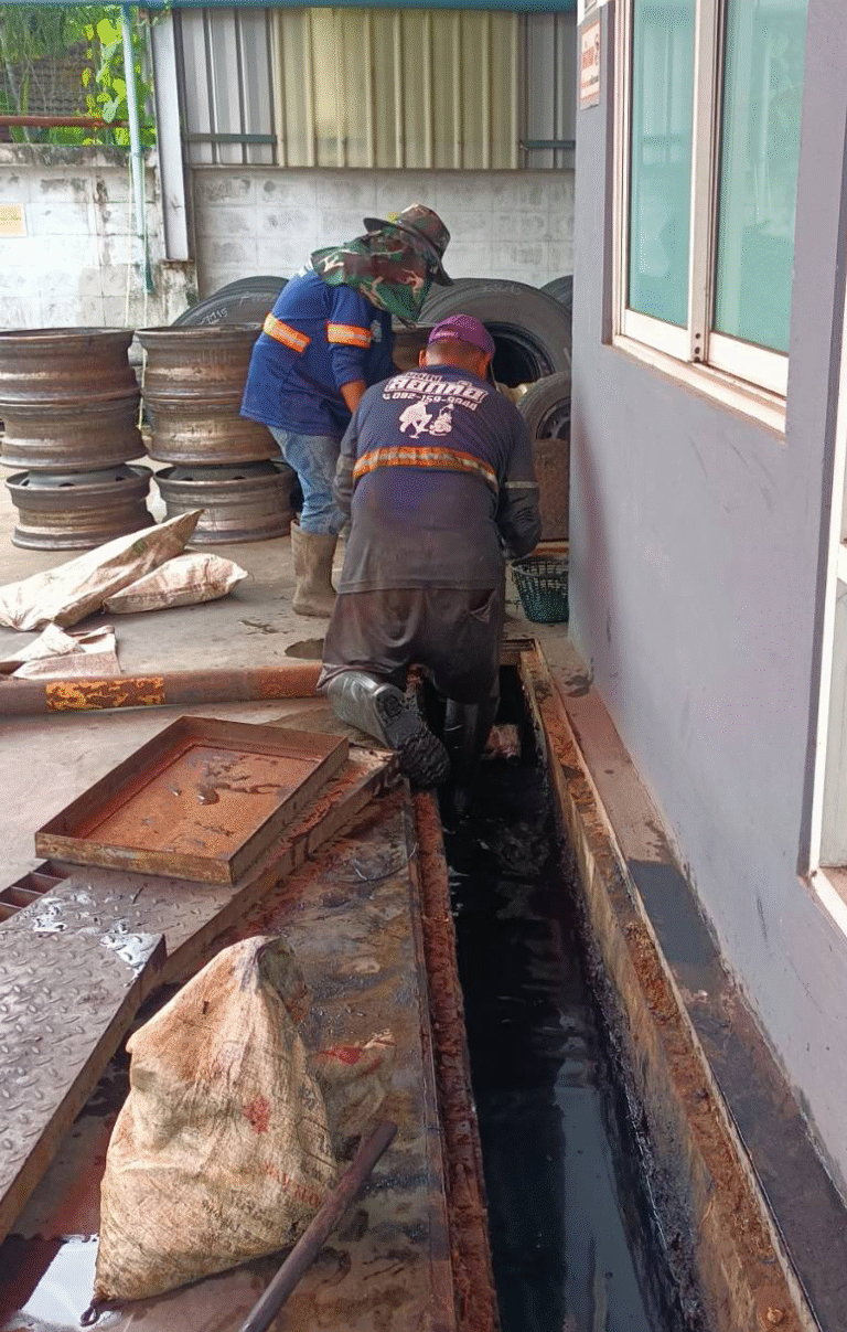 ช่างลอกท่อ